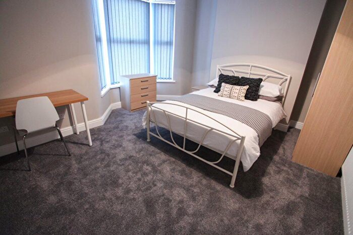 5 Bedroom Terraced House To Rent In Jubilee Drive, L7