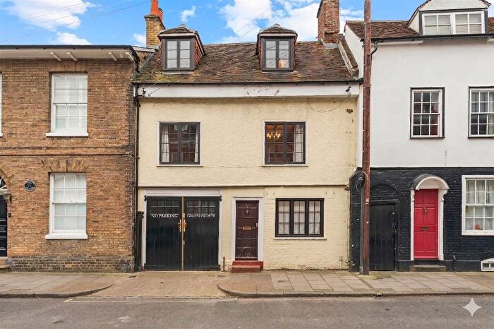 2 Bedroom Terraced House For Sale In West Street, Hertford, SG13