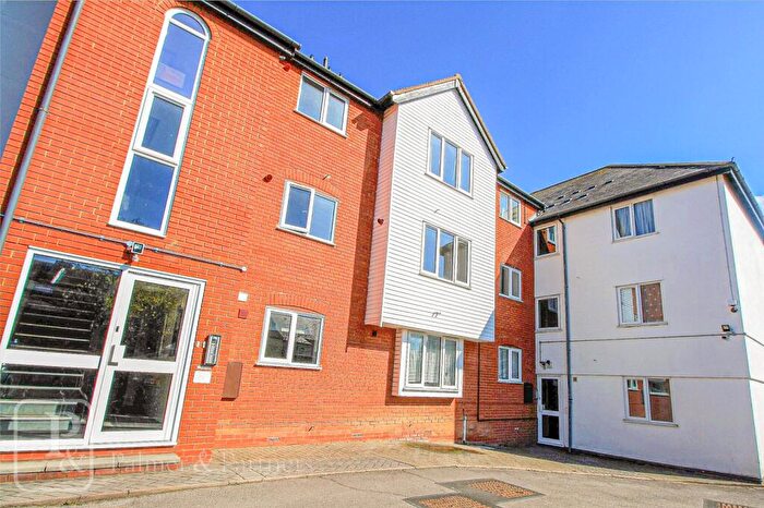 1 Bedroom Apartment To Rent In Windsor Court, Hythe Hill, Colchester, Essex, CO1