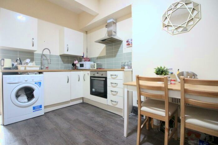 1 Bedroom Flat To Rent In Mackintosh Place, Roath, CF24