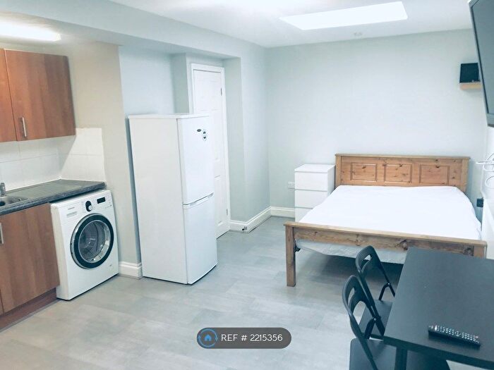 Studio To Rent In Southampton Street, Reading, RG1