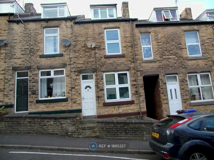 3 Bedroom Terraced House To Rent In Cundy Street, Sheffield, S6