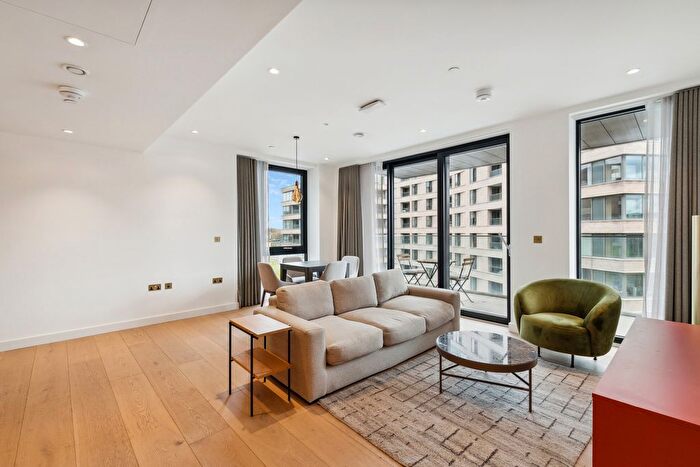 1 Bedroom Flat To Rent In Camley Street, King Cross, N1C