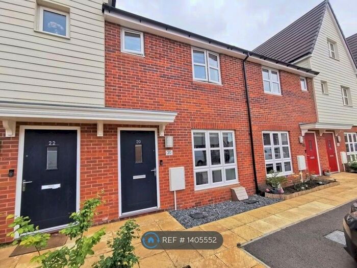 2 Bedroom Terraced House To Rent In Farleigh Drive, Aylesbury, HP18