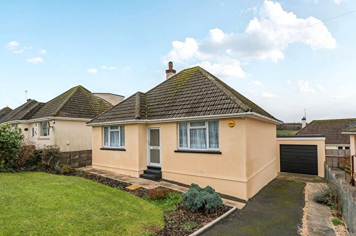 2 Bedroom Detached Bungalow For Sale In Park Road, Kingskerswell, Newton Abbot, Devon, TQ12