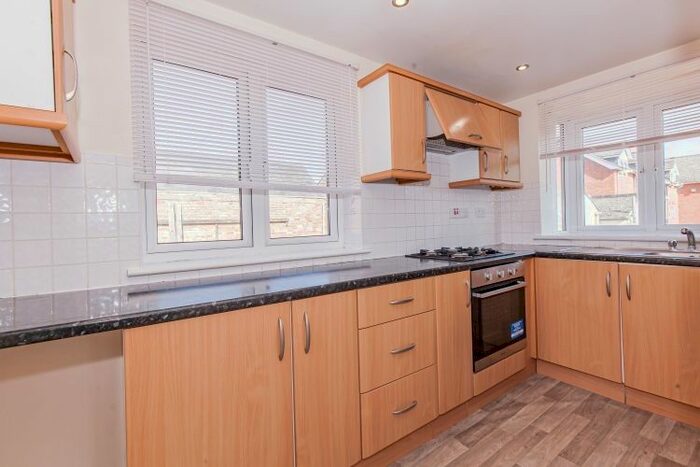 4 Bedroom Flat To Rent In Cowley Road, Oxford OX4