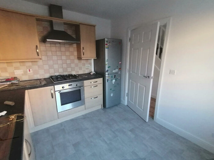4 Bedroom Terraced House To Rent In Doulton Close, Swindon, SN25