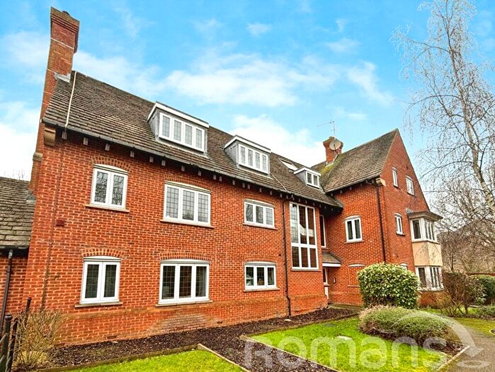 2 Bedroom Flat To Rent In Spode Close, Redhouse, Swindon, SN25