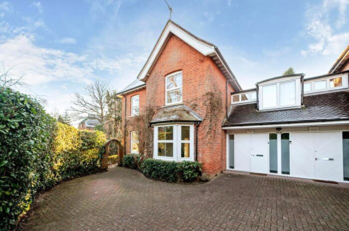 3 Bedroom House To Rent In Crawley Ridge, Camberley, GU15