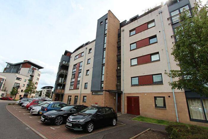 2 Bedroom Flat To Rent In East Pilton Farm Crescent, Pilton, Edinburgh, EH5