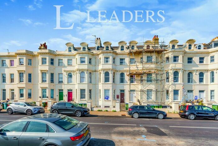 2 Bedroom Flat To Rent In Seafront Flat With Sea Views, BN17