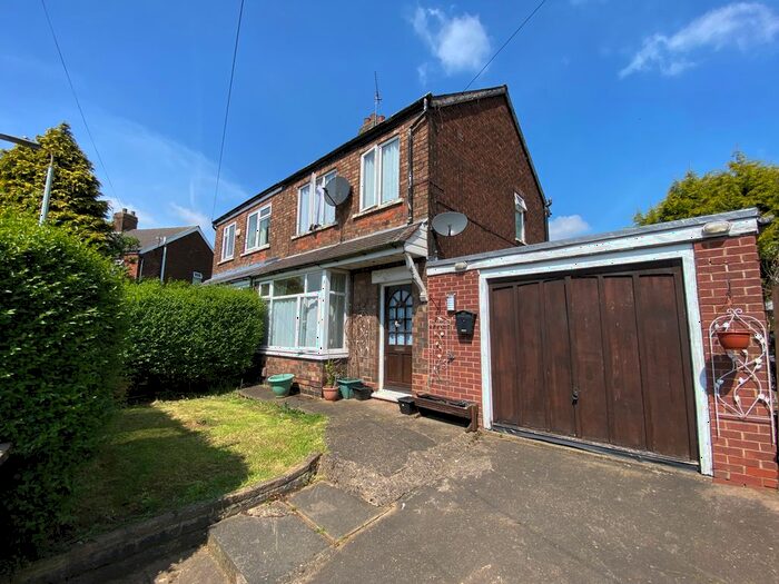 3 Bedroom Semi-Detached House To Rent In Churchfield Road, Scunthorpe, DN16