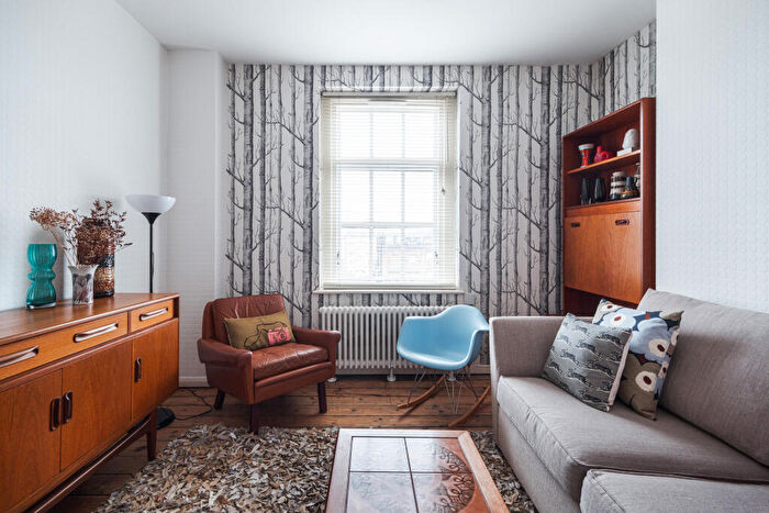 1 Bedroom Apartment To Rent In Corfield Street, Tower Hamlets, E2