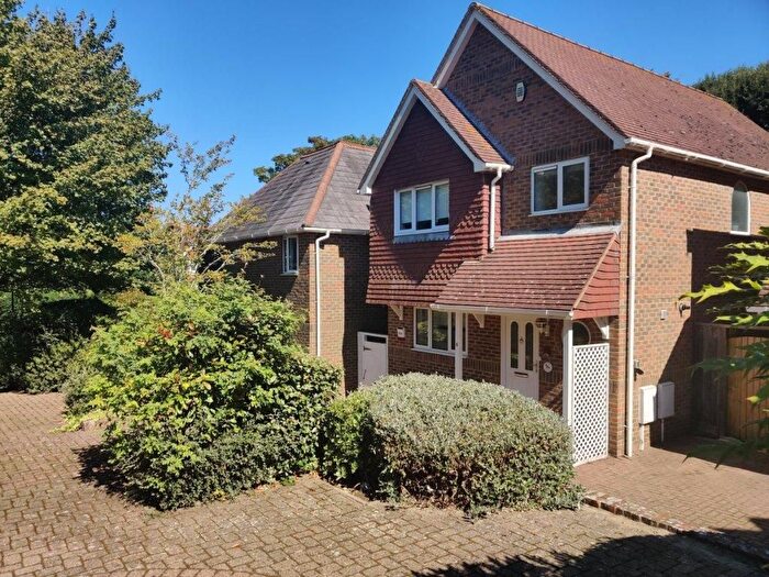 3 Bedroom Detached House For Sale In Beachy Head Road, Eastbourne, BN20