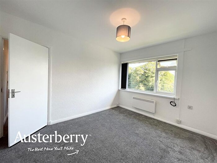 1 Bedroom Flat To Rent In Trentham Road, Blurton, Stoke-On-Trent, Staffordshire, ST3