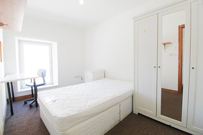 1 Bedroom House To Rent In John Street, Treforest, CF37