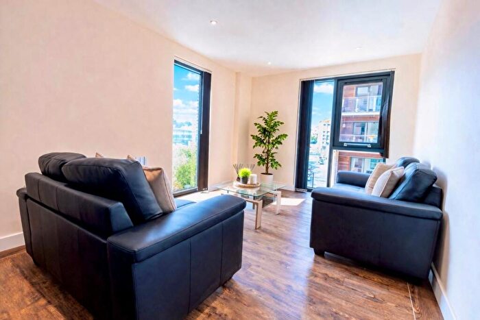 2 Bedroom Apartment To Rent In Ecco, S11