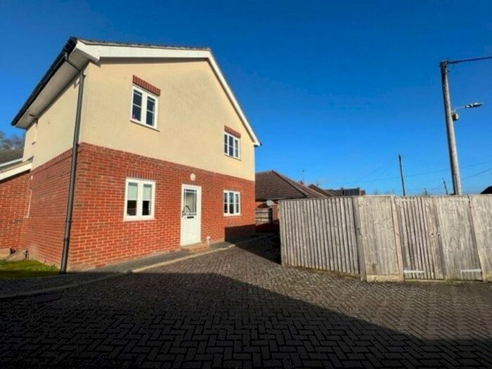 2 Bedroom Apartment To Rent In Prior Court, Didcot, OX11