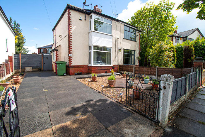 2 Bedroom Semi-Detached House For Sale In Broadway, Farnworth, Bolton, BL4