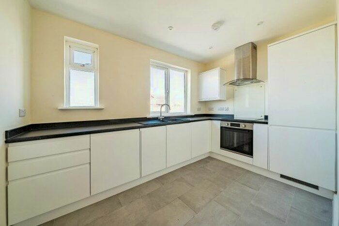 1 Bedroom Flat To Rent In Bell Farm Lane, Uckfield, TN22