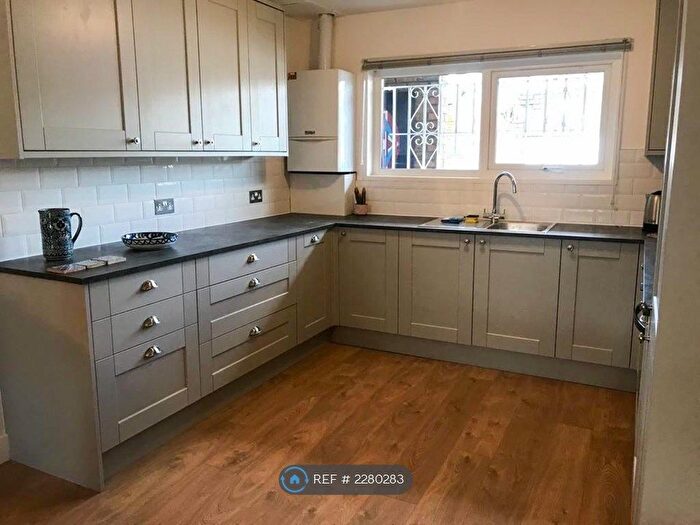 1 Bedroom Flat To Rent In Greyhound Road, London, W6