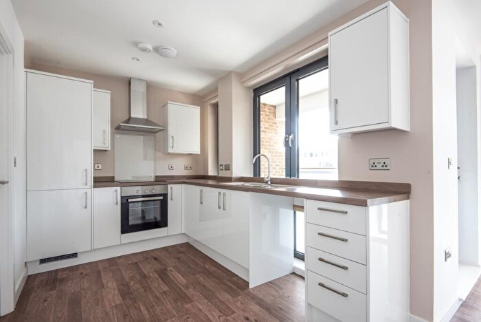 1 Bedroom Flat To Rent In Lennard Road, Croydon, CR0