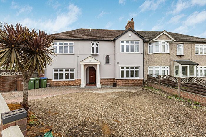 4 Bedroom Semi Detached House For Sale In Normanhurst Avenue, Bexleyheath, DA7