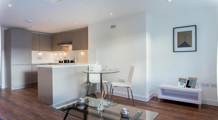 1 Bedroom Flat To Rent In Crown Passage, Kingston Upon Thames, KT1