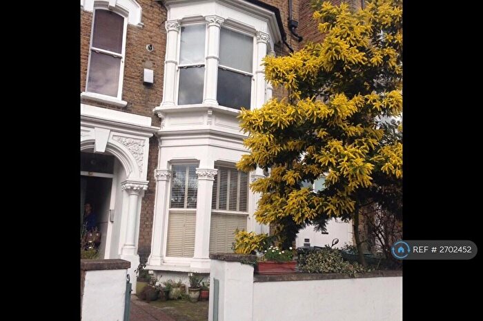 1 Bedroom Flat To Rent In Stapleton Hall Road, London, N4