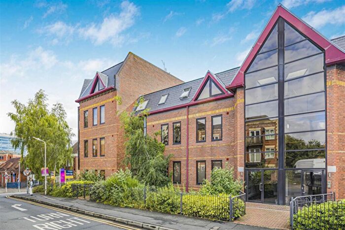 1 Bedroom Apartment To Rent In The Chambers, East Street, Reading, RG1