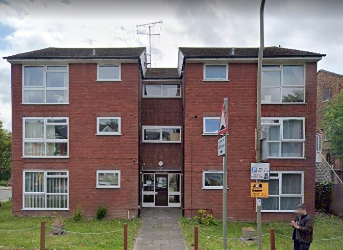 2 Bedroom Apartment To Rent In Marlow Court, The Grove, Finchley, N3