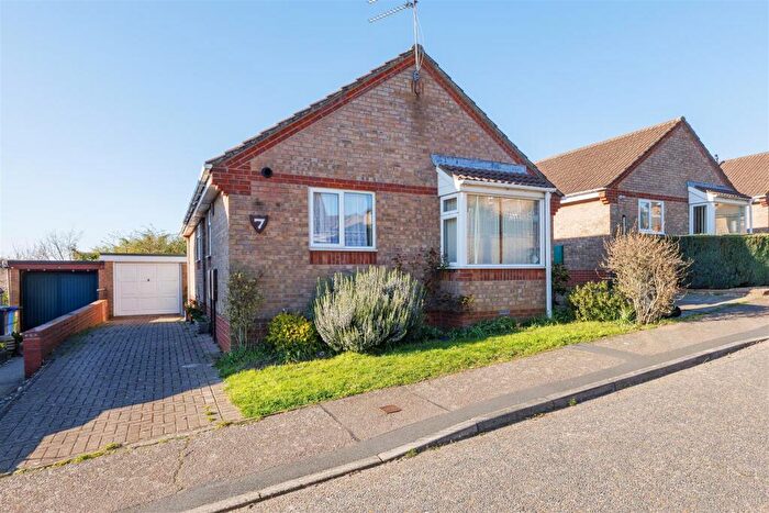 2 Bedroom Detached Bungalow For Sale In All Saints Drive, Beccles, NR34