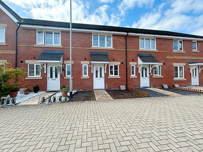 2 Bedroom Property To Rent In Wright Avenue, Blackwater, Camberley, GU17