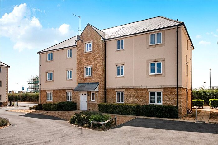 2 Bedroom Flat For Sale In Moggridge Walk, Witney, Oxfordshire, OX29