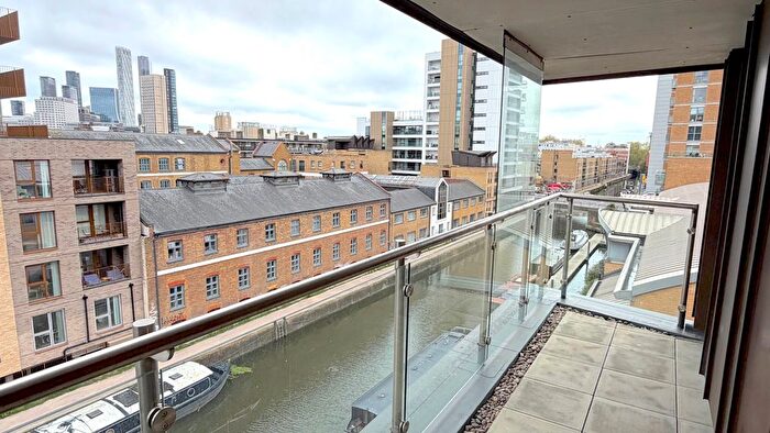 2 Bedroom Flat To Rent In Coalmakers Wharf, London, E14