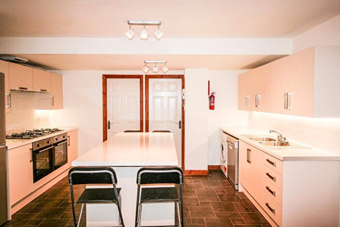 8 Bedroom Detached House To Rent In Brailsford Road, Fallowfield, Manchester, M14