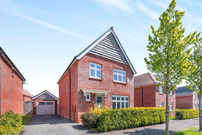 3 Bedroom Detached House For Sale In Rhodfa Gladstone, Penymynydd, CH4