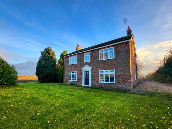 4 Bedroom Detached House To Rent In Gorboulds Farm, PE34