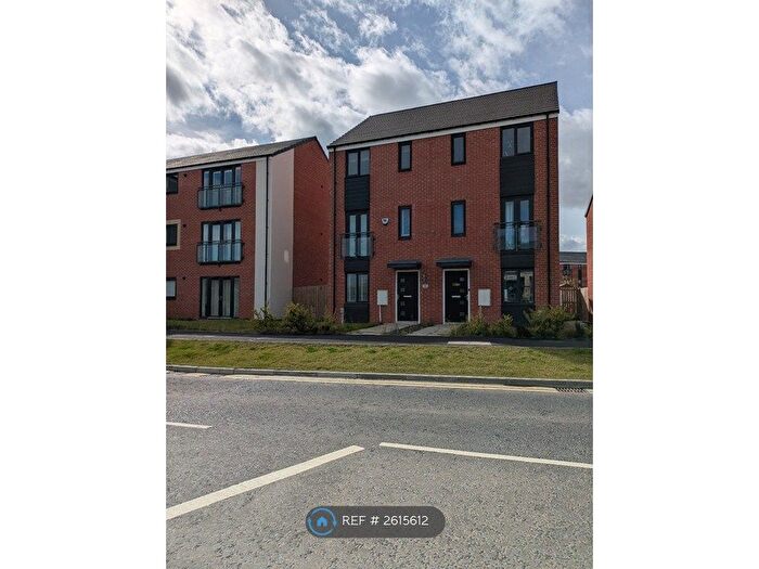 3 Bedroom Semi-Detached House To Rent In Primrose Lane, Newcastle Upon Tyne, NE13