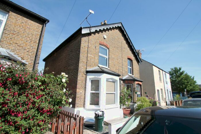 1 Bedroom Flat To Rent In Albert Road, West Drayton, UB7