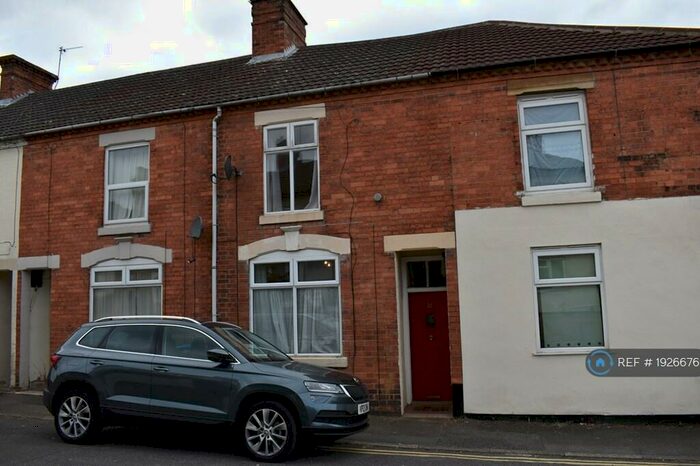 2 Bedroom Terraced House To Rent In Cross Street, Kettering, NN16