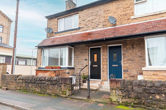 2 Bedroom End Terrace House For Sale In Hillside Road, Bingley, West Yorkshire, BD16