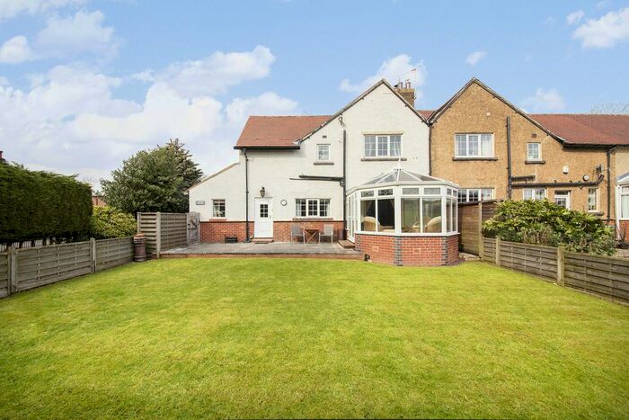 3 Bedroom Semi-Detached House For Sale In Cartref Cottages, Pool In Wharfedale, Otley, LS21