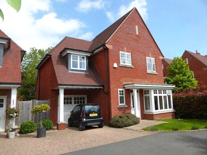 3 Bedroom House To Rent In Lucas Park Drive, Walton On The Hill, Tadworth, Surrey, KT20