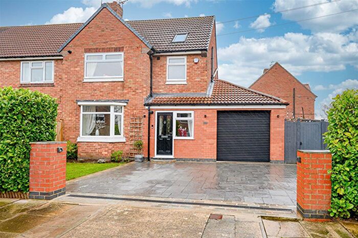 4 Bedroom End Terrace House For Sale In Westfield Place, York, YO24