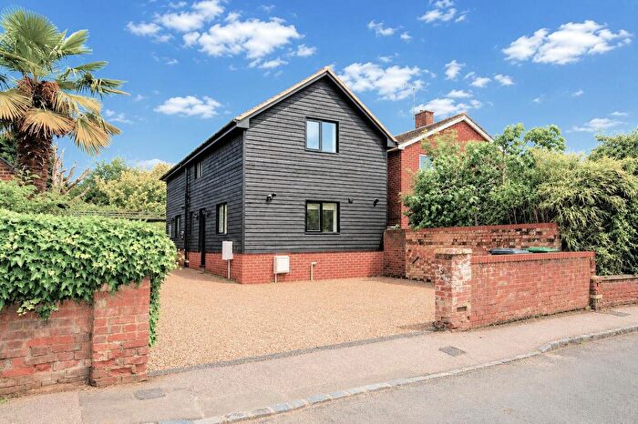 3 Bedroom Detached House For Sale In Pulloxhill, Bedfordshire, MK45