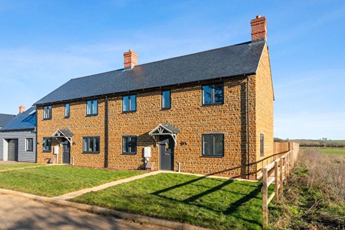 4 Bedroom Semi-Detached House For Sale In Boundary Edge, Chipping Warden, Banbury, Oxfordshire, OX17