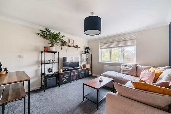 1 Bedroom Flat For Sale In Beatty Rise, Spencers Wood, RG7