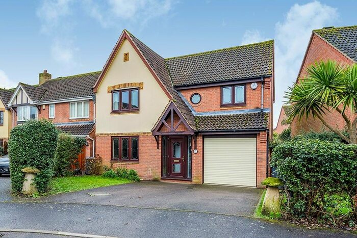 4 Bedroom Detached House To Rent In Fern Drive, Havant, Hampshire, PO9