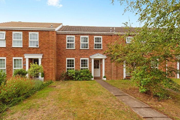 3 Bedroom Terraced House For Sale In Mallow Park, Maidenhead, Berkshire, SL6